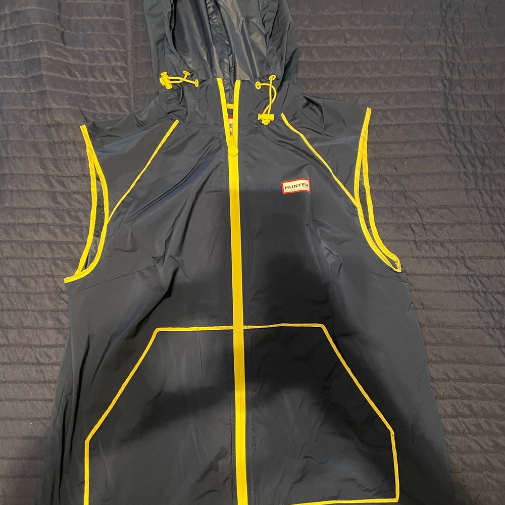 Hunter wind breaker vest
